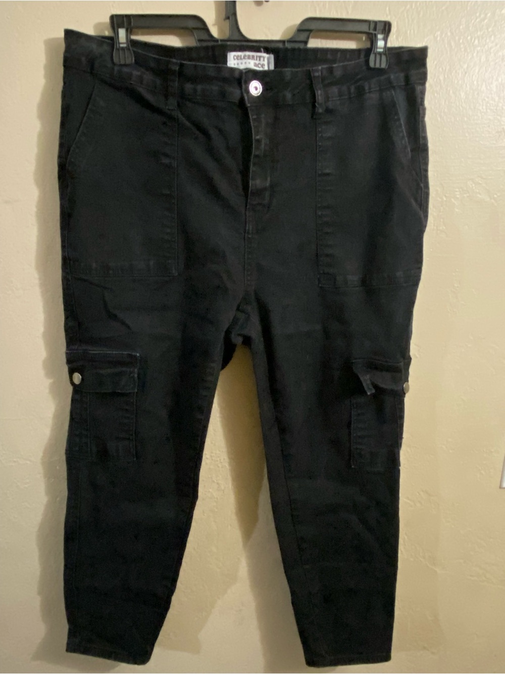 Celebrity Ace Jeans Cargo Pants Black